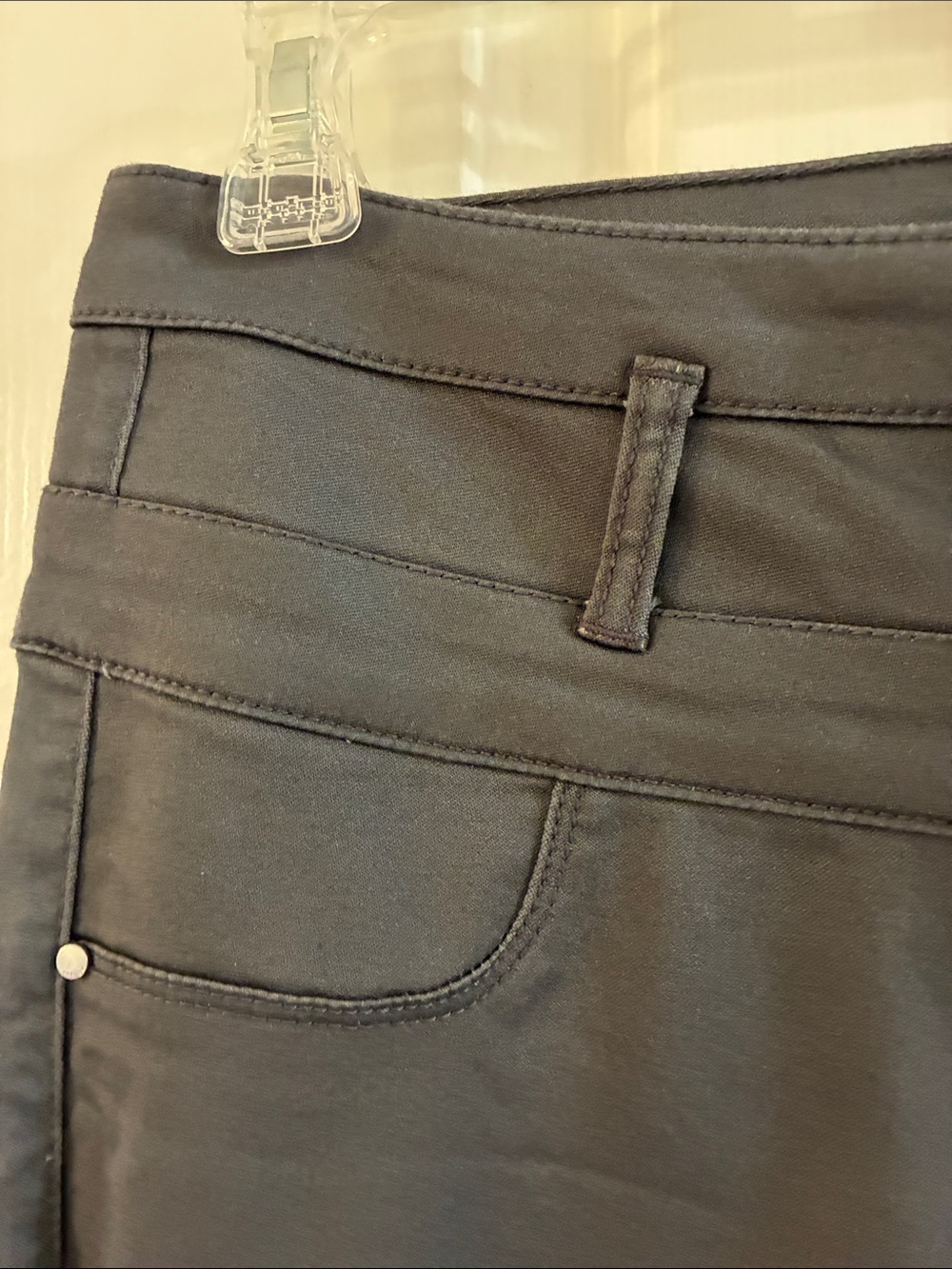 Refuge🥳HP🥳High-Waist Button Front Skinny Jeans - Picture 3 of 6